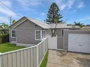 1 Thompson Street, Whittington, VIC 3219