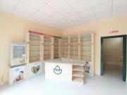 1 Vetrina in affitto a Roma