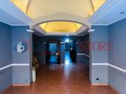 1 Vetrina in vendita a Lecce