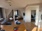 1 Zimmer, 90 m², 3. Stock