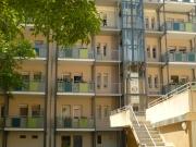 1 Zimmer, Küche, Bad, Balkon, Aufzug, 2.OG links