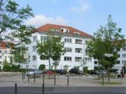 1 Zimmerwohnung mit 2 Loggien und Bad mit Fenster...