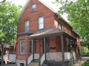 1B 315 Lyon Street North Available from September 1st...
