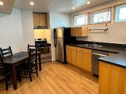 1br Basement Suite central Bby / Bcit