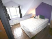 1br flat in the heart of Finchley Central quiet st