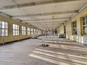 1h de SAINT ETIENNE ancienne entreprise surface 2 150 m²...
