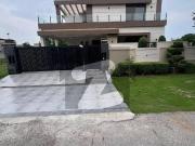 1Kanal New Stylish Elegant Designer Bungalow For Rent