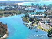 1st floor apartment adjacent to Wallis Lake