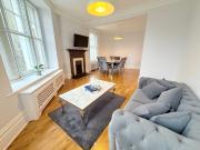 1WM Spacious 3 BED/2 BATH 1st Floor Flat NW3