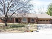 2000 NE 34th Pl, Kansas City, MO 64116