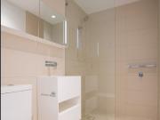 Furnished 1 bedroom apartment in the heart of Melbourne