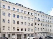 2006 errichtete DG Wohnung um € 3.000, pro m²...