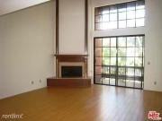 20074292 10336 Almayo Ave #401