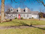 2009 Bamboo Dr, Lexington, KY 40513