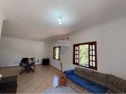 200 Área Útil Casa Alugar, 3 Dormitórios localizado em...