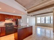200 Rue SaintJacques Montréal QC H2Y 1M1 2 Bedroom Condo...