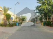 200 Square Yards Villa Available For Sale in Precinct 10...