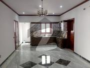200 Yards Bungalow Sale