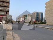 200 yards Commercial plot Al Murtaza Commercial lane 3...