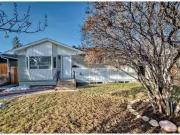 2015 45 Street Se, Calgary, AB, T2B 1J8 house for sale List.
