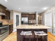 201, 1920 26 Street SW, Calgary, AB T3E 2A1 Property For...