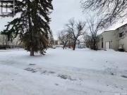201 25Th Street W, Saskatoon, SK, S7L 0C3 vacant land...