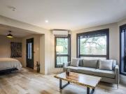 201 MacLaren Street 3 Ottawa ON K2P 0L4 1 Bedroom...