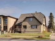 202 11 Avenue Nw, Calgary, AB, T2M 0B8 house for sale Listi.