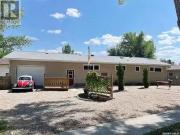 202 Hood Street, Maple Creek, SK, S0N 1N0 house for sale Li.