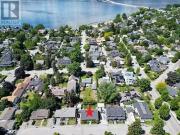 2040 2042 Doryan Street, Kelowna, BC, V1Y 1L7 house for...