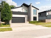 2048 Ironwood Road, London South K, ON, N6K 0H8 house...