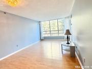 204 50 Kingsbridge Garden Cir, Mississauga, Ontario L5R 1Y2