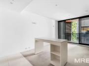 207/108 Flinders Street, MELBOURNE Apartment for rent...