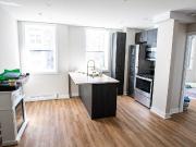 2077 Boulevard de Maisonneuve 3 Bedroom Apartment for...
