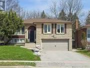 207 Alexander Road, Newmarket, ON, L3Y 5P2 house for sale L.