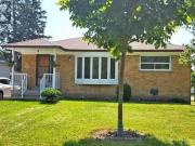 207 Blake Avenue, Toronto, ON, M2M 1B6 house for sale Listi.