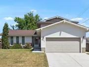 207 Lake Adams Crescent Se, Calgary, AB, T2J 3N2 house...