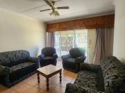 20 Bedroom House in Universitas