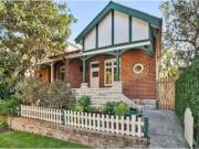 20 Consett Avenue, BONDI BEACH House for rent Listed by...