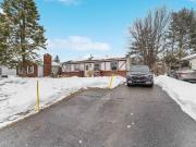 20 Dundegan Dr. #B: 2 Bedroom Apartment Kanata, Ottawa