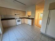 20 Leitchcroft Crescent #20