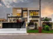 20 Marla Beautiful Bungalow For Sale In Lake City...