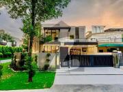 20 Marla Corner Luxury House For Sale In Lake City...