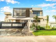 20 marla elegant and fully maintained super hot located...