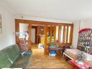 21000 Place Wilson, dans un immeuble du début du siècle,...