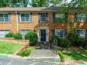 2101 MONTREAT PKWY APT B, VESTAVIA HILLS, AL 35216