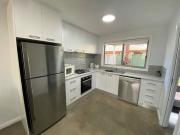 Stylish Fully Furnished Townhouse – Prime Location!