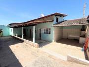 210 Área Útil Casa Alugar, 4 Dormitórios localizado em...