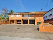 2/10 Henry Street, Greenslopes, QLD 4120