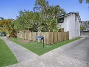 2/10 Oceanic Drive, Mermaid Waters, QLD 4218